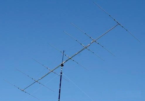 35-377_MHF-7E_CB_Yagi_mounted